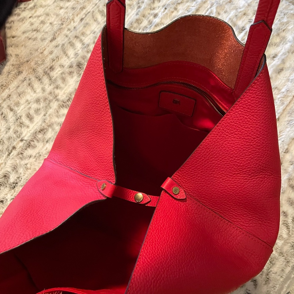 Red Banana Republic Shoulder Bag - Picture 2 of 4